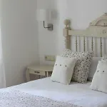 Castell De Guardiola Bed & Breakfast