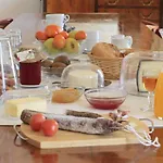 Bed & Breakfast Castell De Guardiola 3*