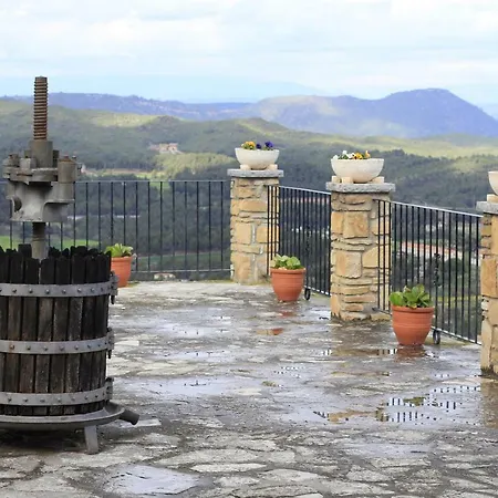 Bed & Breakfast Castell De Guardiola 3*